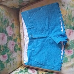 LILLY PULITZER Blue Lace Eyelet Walsh Shorts. Size 4